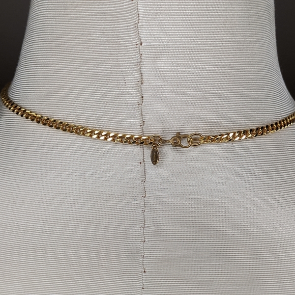 Vintage Monet Gold Chain - Picture 5 of 5